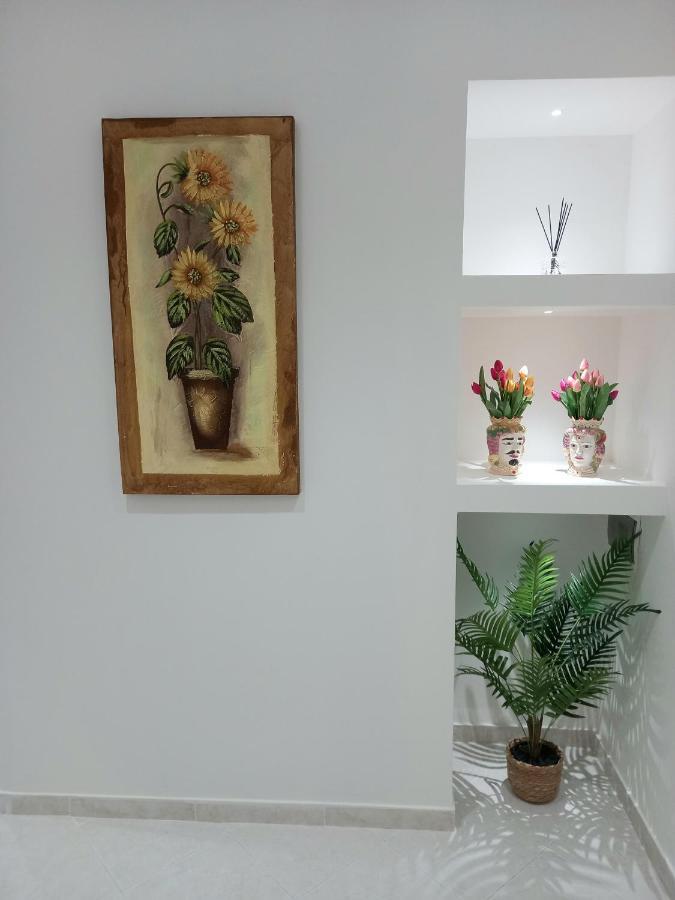 Casa Mary Apartment - Trapani Bagian luar foto