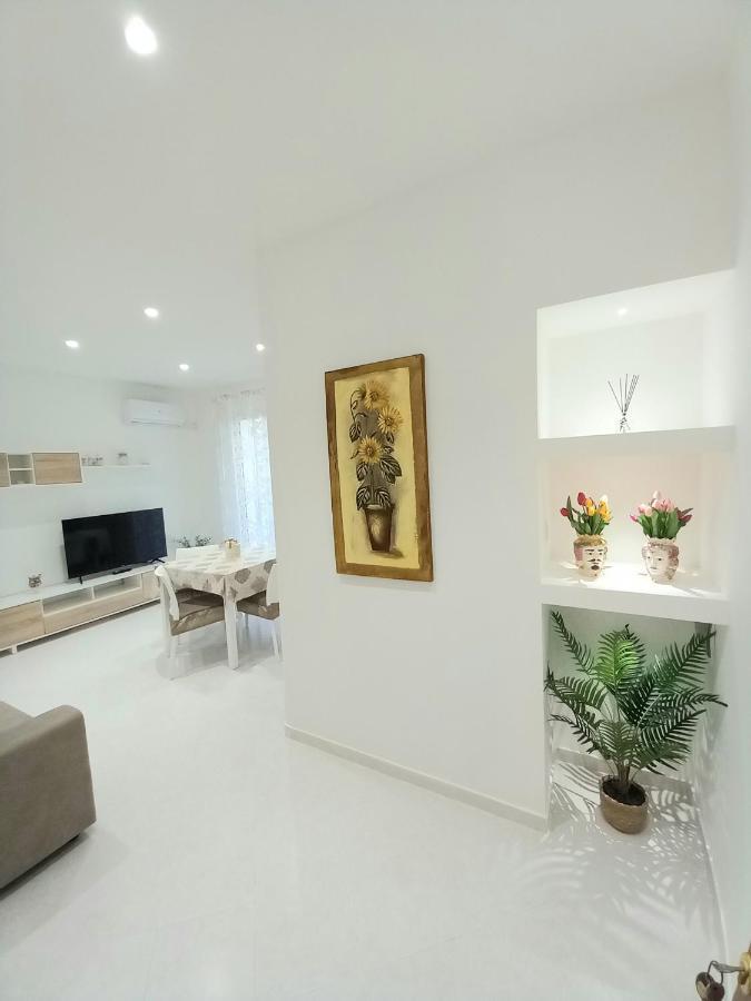 Casa Mary Apartment - Trapani Bagian luar foto